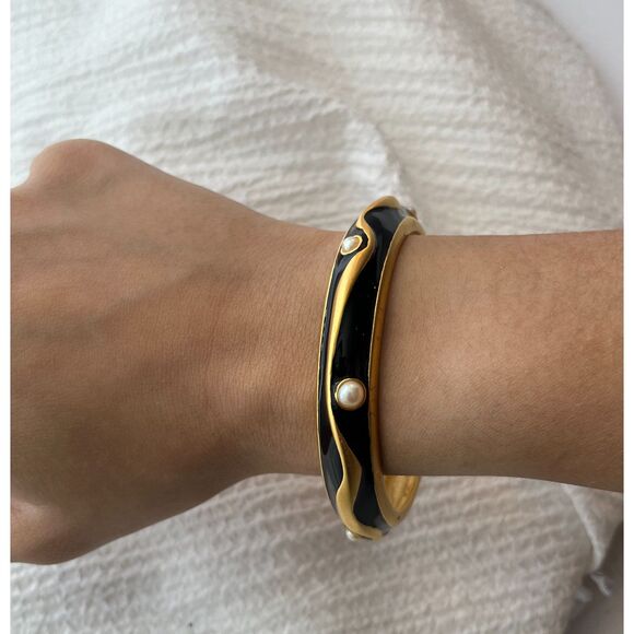 Vintage Gold/Black Bangle Bracelet - Picture 5 of 6